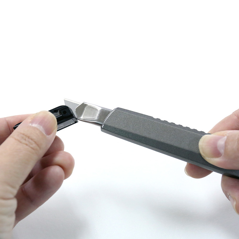 NT Cutter® Kontorkniv A-300GR Metall - Billede 2