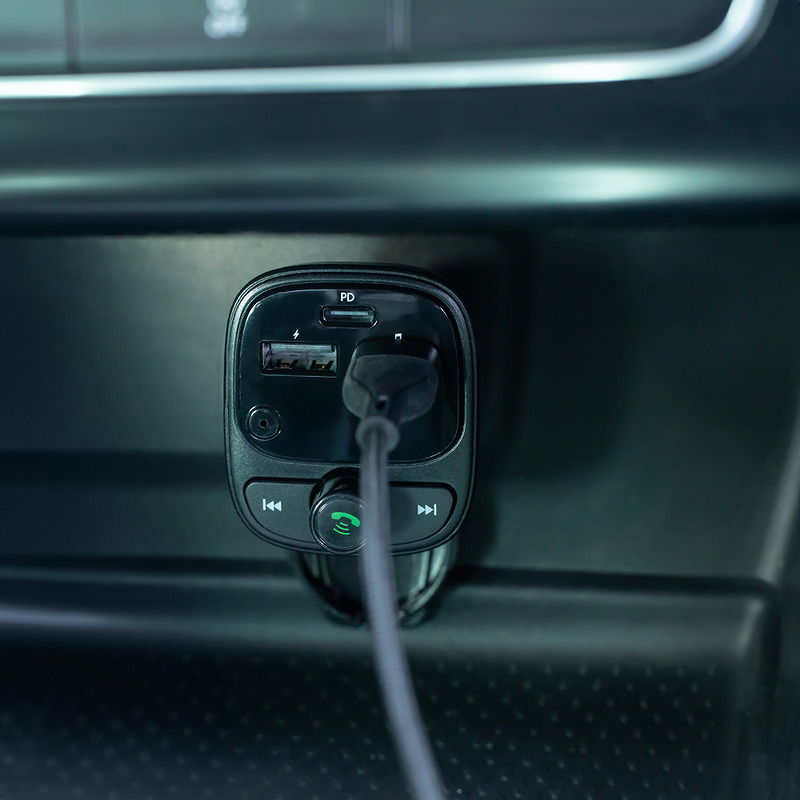 Forever FM transmitter BT 2 x USB-A 1 x USB-C PD 30W TR-370 black - Billede 4