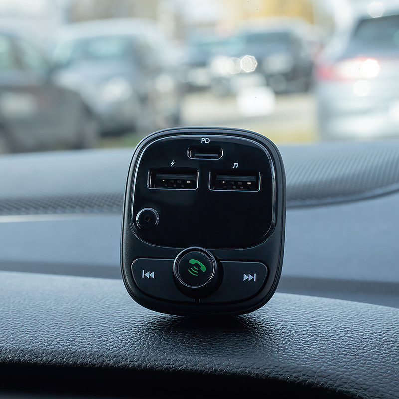 Forever FM transmitter BT 2 x USB-A 1 x USB-C PD 30W TR-370 black - Billede 5